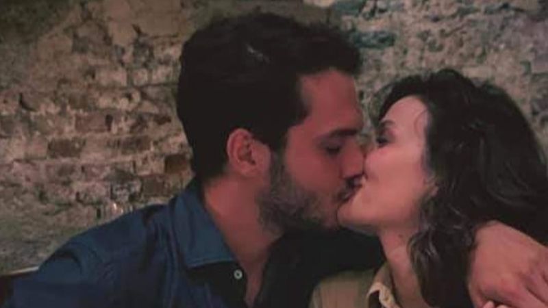 Büşra Develi'ye doğum günü öpücüğü