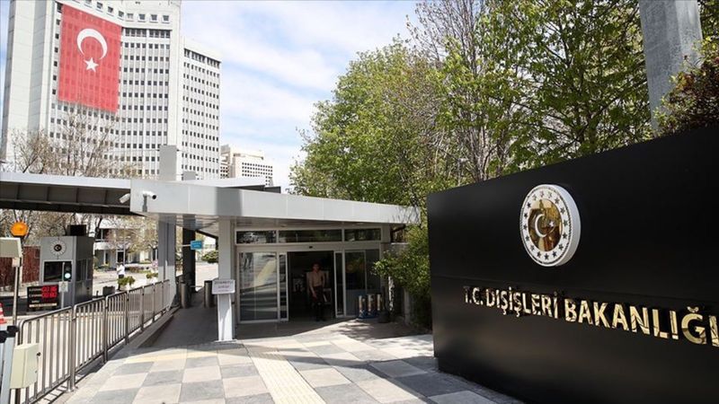 Türkiye'den Fransa'ya uyarı: Kıbrıs'ta konuşlandırdığınız uçaklar kanun dışı