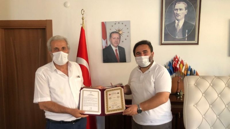 Bayburt'ta 69 yaşında hafız oldu