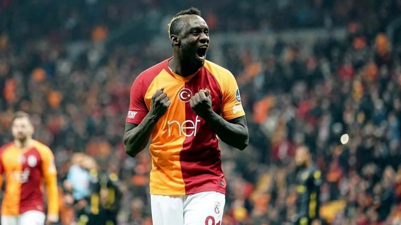 Mbaye Diagne takımda kalacak