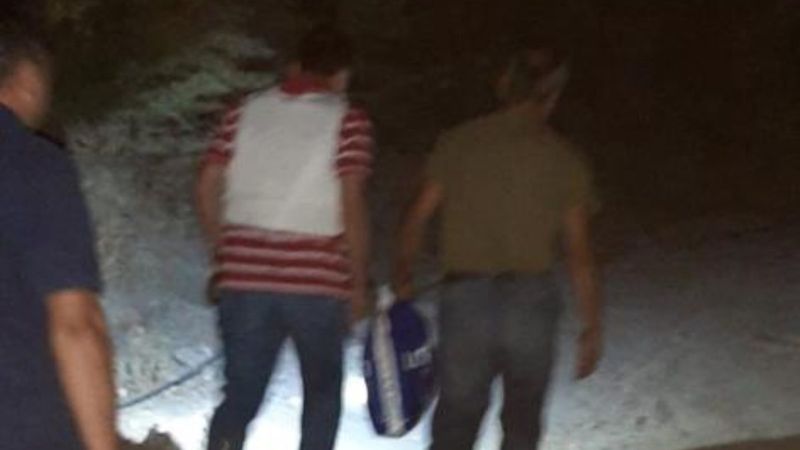 İzmir'de firari, ağaç kovuğunda yakalandı