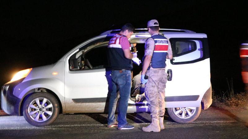 Sivas'ta define ararken dinamit patladı: 1 ölü 1 yaralı