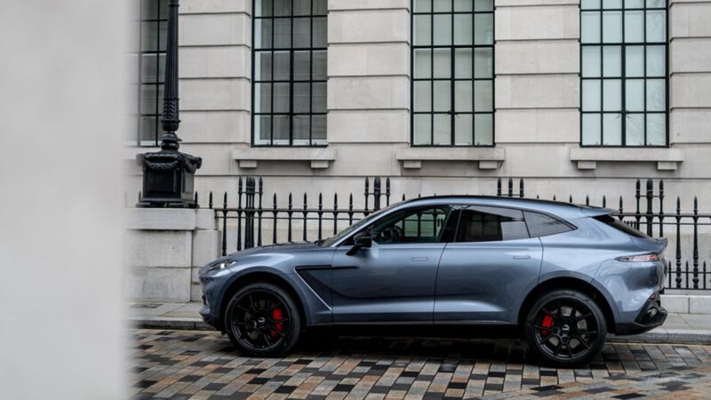 Aston Martin'in ilk SUV modeli DBX Türkiye'de