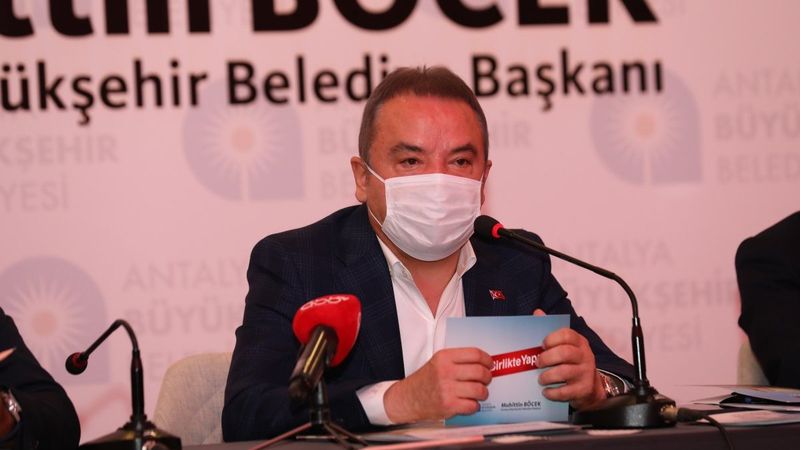 Muhittin Böcek kimdir, kaç yaşında? Muhittin Böcek koronavirüs'ü yendi mi? Muhittin Böcek'in sağlık durumu...