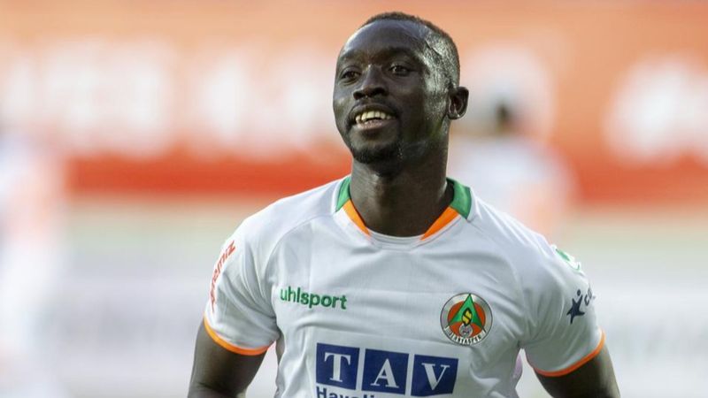 Erol Bulut'un B planı Papiss Cisse