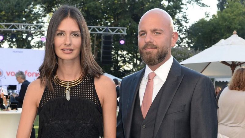 Yasemin Özilhan, bebeğini düşürdü