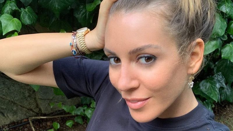 Sinem Kobal'dan yeni poz