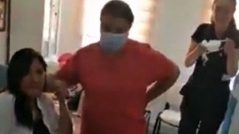 Balıkesir'de bir kişi aşı bulamayınca 3 hemşireyi darbedip, bir hasta yakınını bıçakladı