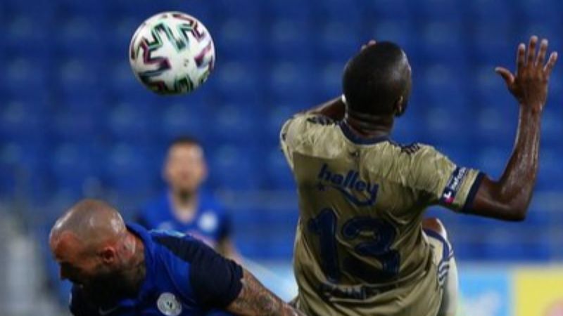 Enner Valencia: Penaltı pozisyonunda bana müdahale var