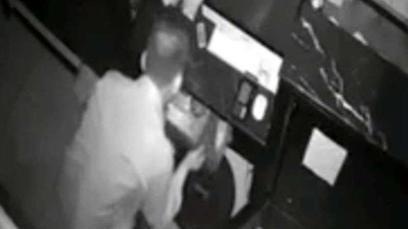 Kayseri'de kaldırım taşı ile camı kırıp, paraları çaldı