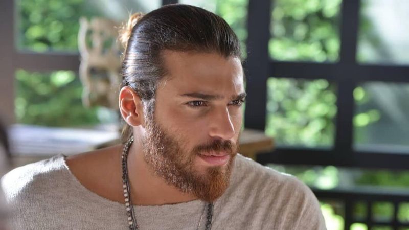 İtalyanlar Can Yaman'ın dondurmasını yaptı