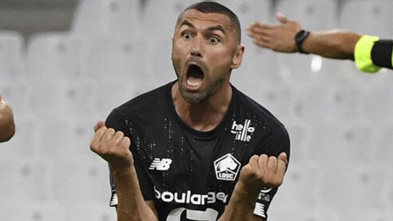 Fransızlardan Burak Yılmaz'a ofsayt eleştirisi