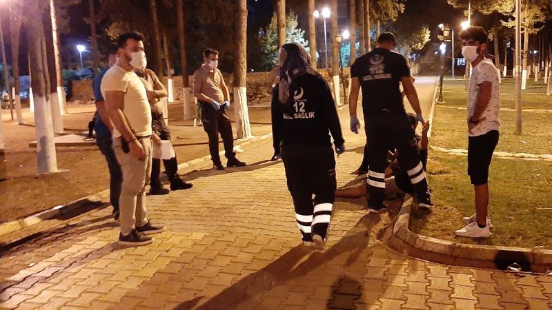 Adıyaman'da yan bakma kavgası: 2 yaralı