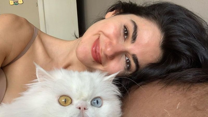 Nesrin Cavadzade çocukluk fotoğraflarını paylaştı