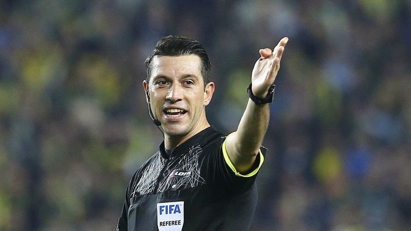 Galatasaray-Fenerbahçe maçını Ali Palabıyık yönetecek