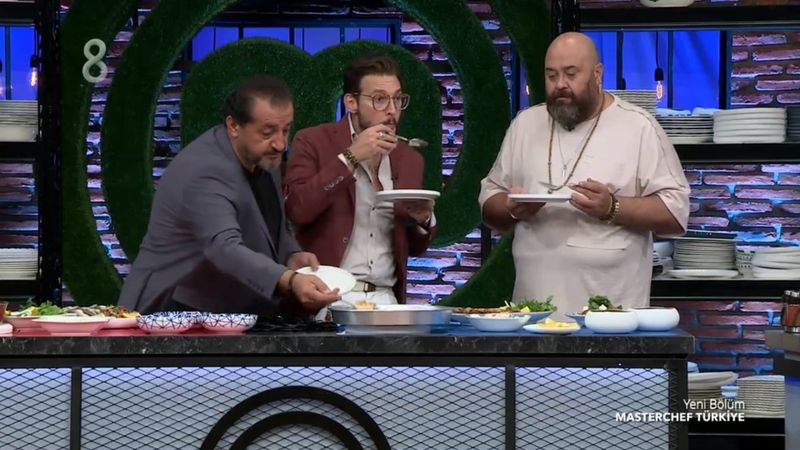 MasterChef'te Danilo Şef, tadım yaparken balıktan kılçık çıktı