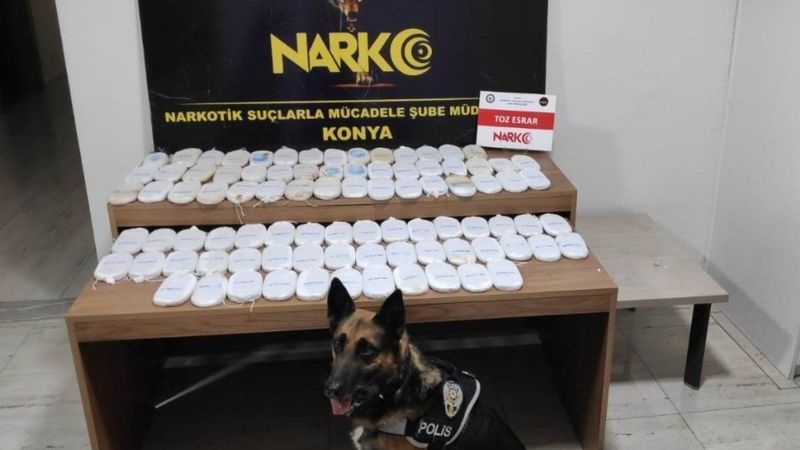 Konya'da patlıcan ve zeytin dolu çuvalların içinden uyuşturucu çıktı