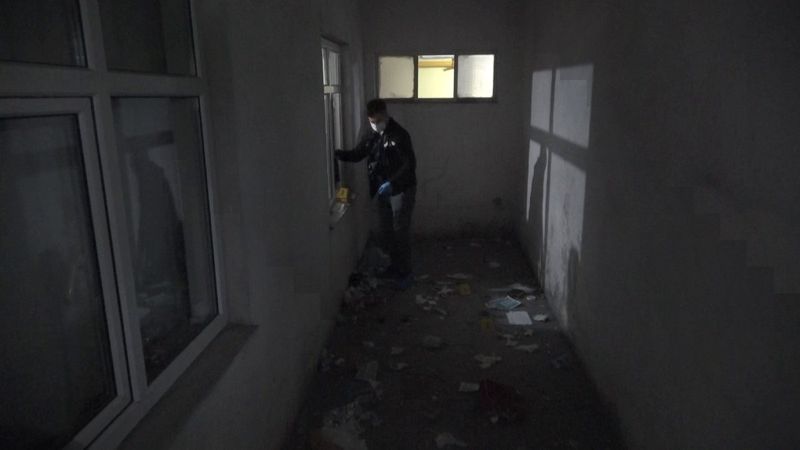 Sivas'ta bir genç kız onuncu kattan aşağı düştü