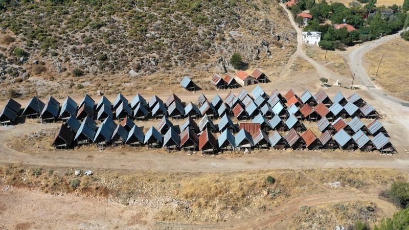 Antalya'da 500 yıllık Bezirgan ambarları tarihe tanıklık ediyor