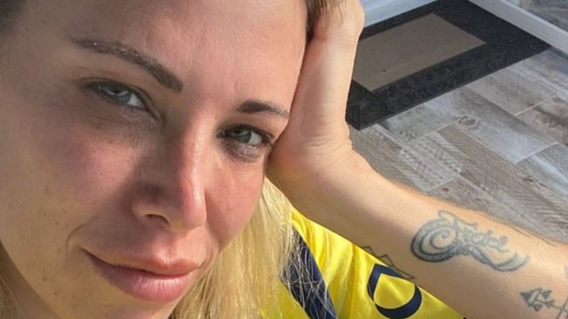 Sosa'nın eşi Carolina Alurralde'den derbi pozu