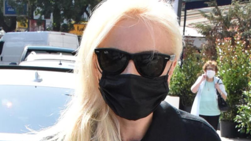 Gülşen, noterden çıkmıyor