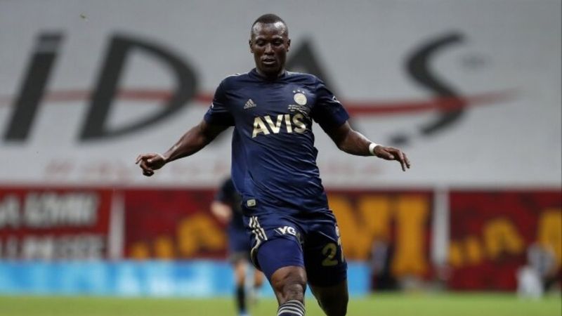 Fenerbahçe'nin forma tercihi tartışma konusu oldu