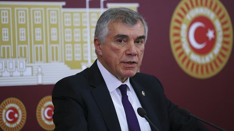 Ermenistan'ın yanında duran CHP'li Ahmet Ünal Çeviköz kimdir? Ünal Çeviköz'ün cihatçı iddiası...
