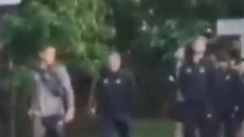 Başkandan futbolculara 5 kilometre yürüyüş cezası