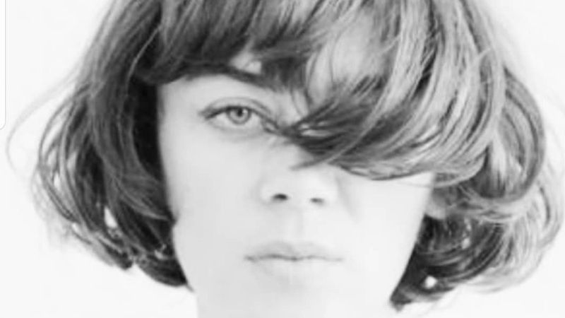 Demet Evgar şarkıcı oluyor