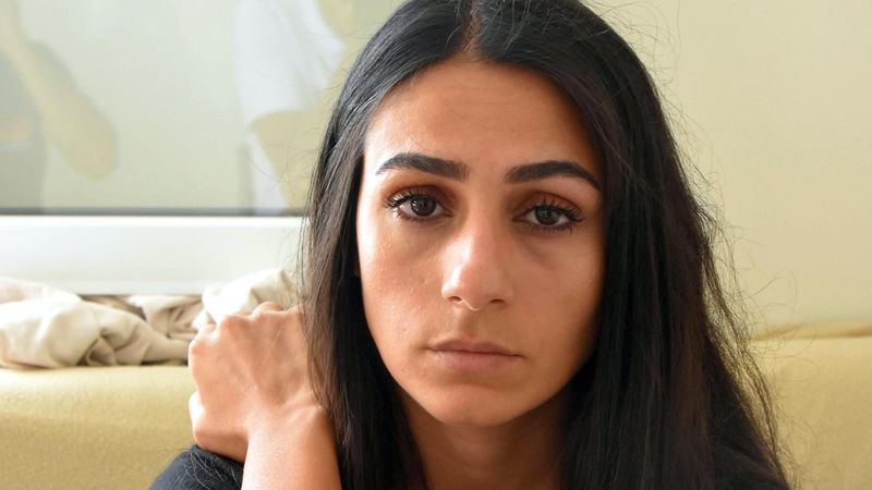 İzmir'de genç kadın taciz edildi, sokak ortasında dövüldü