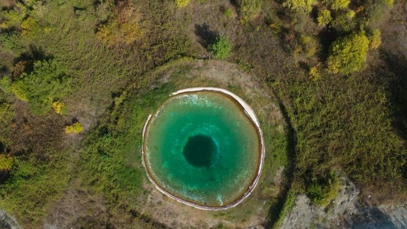 Amanos Dağları'nın nazar boncuğu görünümlü yangın göleti