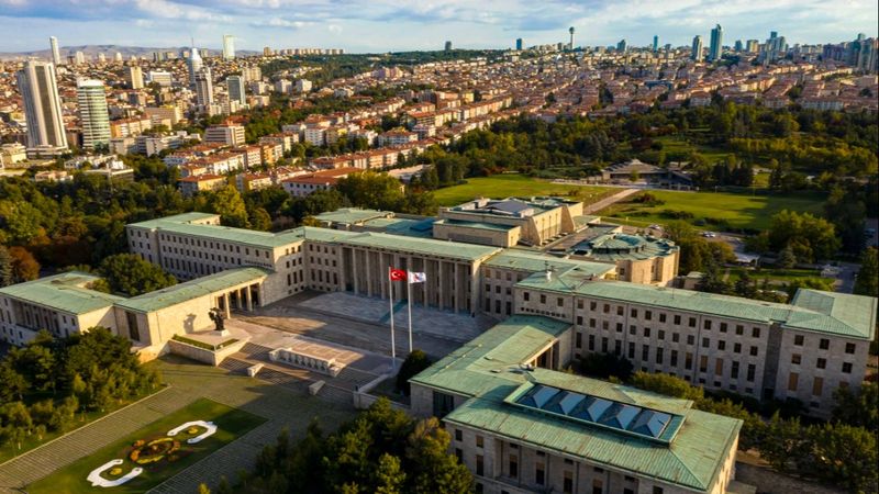 TBMM'de ziyaretçi yasağı uzatıldı