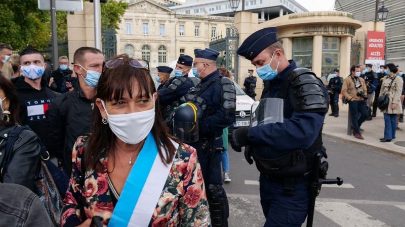 Fransa'da 16 bin 972 yeni vaka