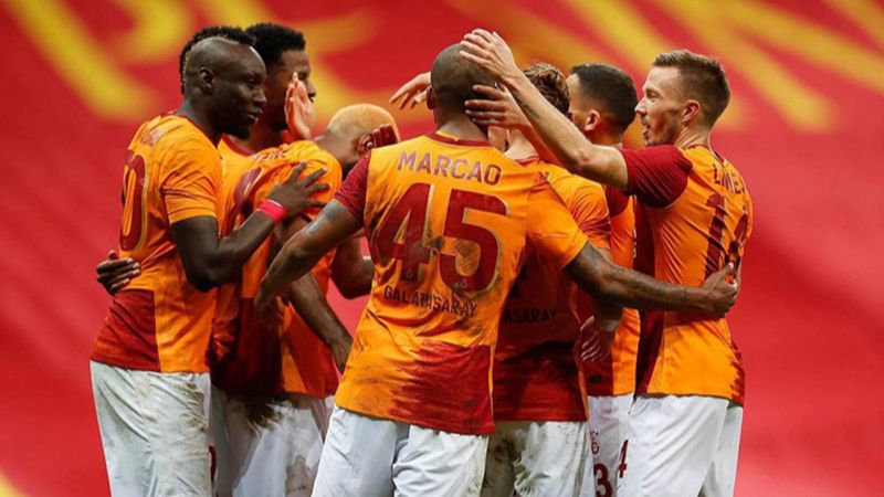 Kasımpaşa-Galatasaray maçının ilk 11'leri