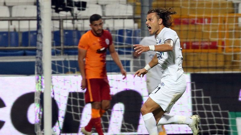 Galatasaray, Kasımpaşa'ya 1-0 yenildi