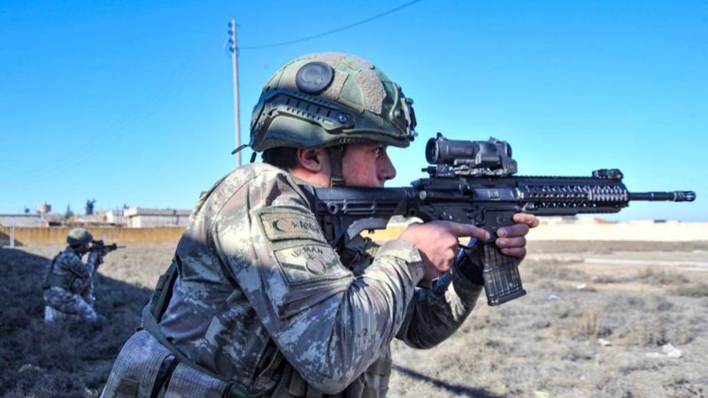Zeytin Dalı bölgesine taciz ateşi açan 3 terörist öldürüldü