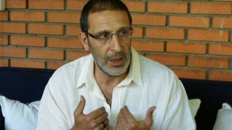 Cem Özer: Karımdan özür diliyorum