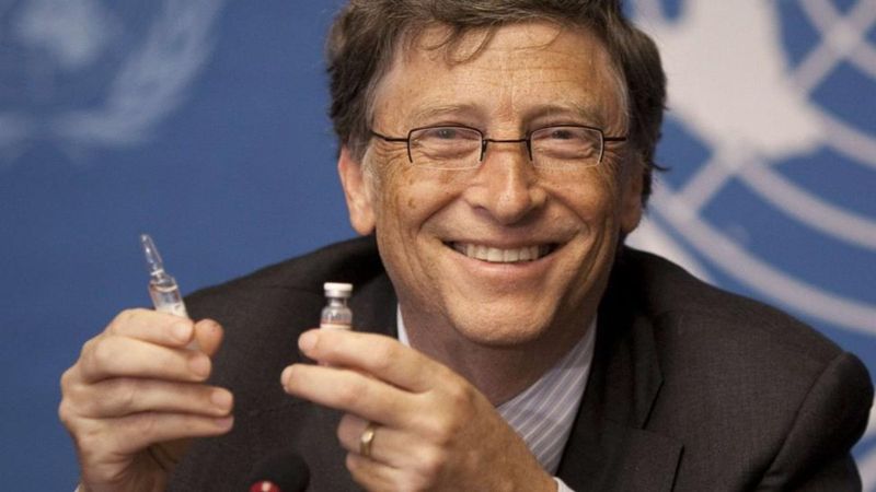 Bill Gates: Aşılar başarılı olursa 2021 sonunda normale yaklaşırız