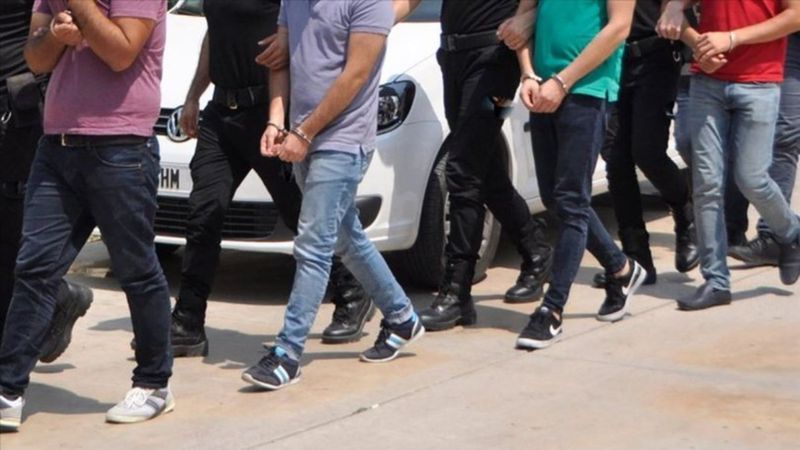 FETÖ'nün bakanlıklardaki yapılanmasına yönelik soruşturma: 17 gözaltı kararı