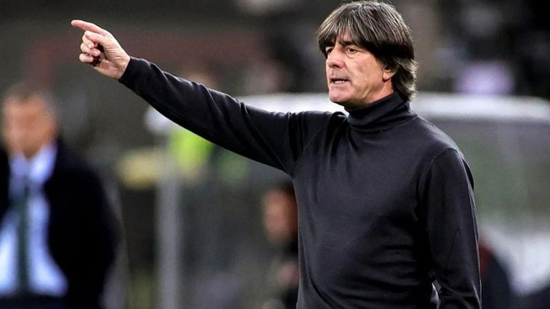 Joachim Löw, Efecan Karaca'yı çok beğendi