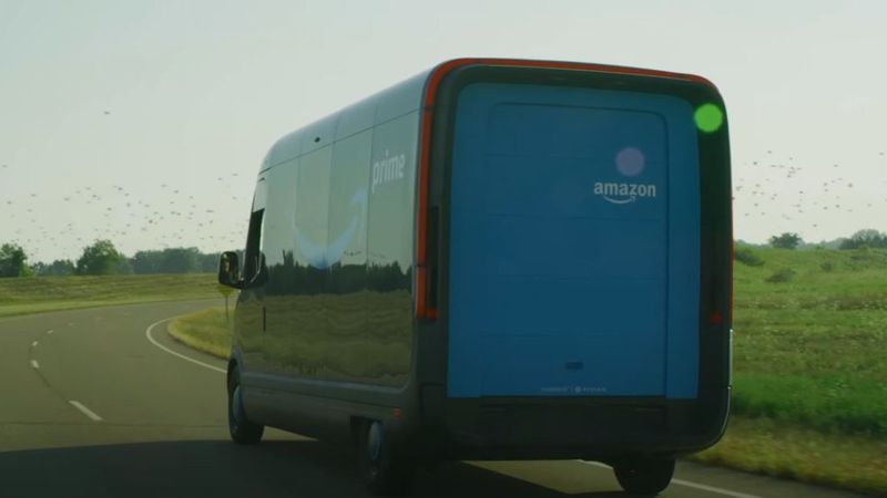 Amazon, elektrikli dağıtım kamyonunu tanıttı