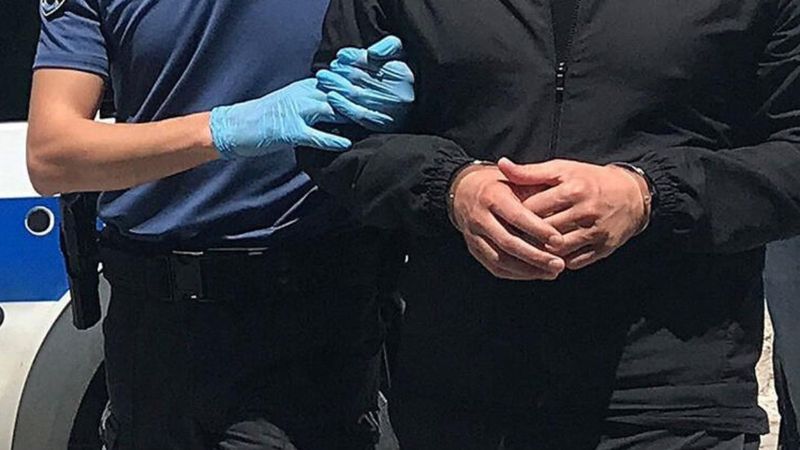 İzmir'de çocuğuna arkadaşının evini soyduran baba yakalandı