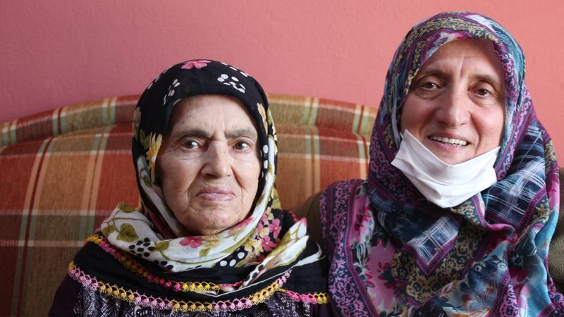 Rize'de 84 yaşındaki kadın koronavirüsü yendi