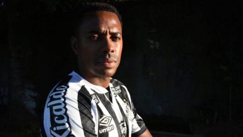 Robinho 425 liraya Santos'ta oynayacak