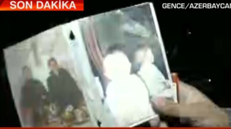 Gence'ye düzenlenen saldırı sonrası olay yerinde bir ailenin fotoğrafları çıktı