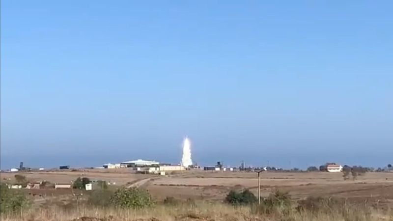 S-400'ün, 400 km menzilli füzesinin ateşleme anı