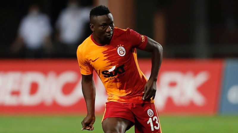 Galatasaray'da Etebo oyundan atıldı