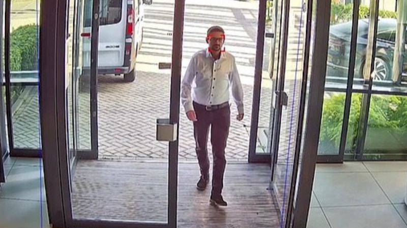 İngiltere’de AVM'lere maskesiz girişler kamerayla önlenecek