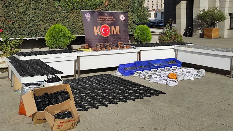 İstanbul'da kaçak silah imalathanesine baskın: 3 gözaltı