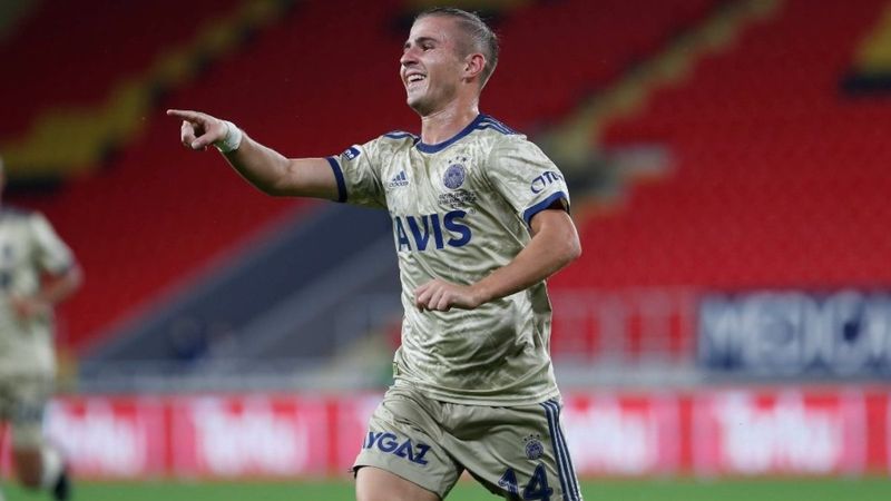 Pelkas, Fenerbahçe formasıyla gol atan ilk Yunan oldu